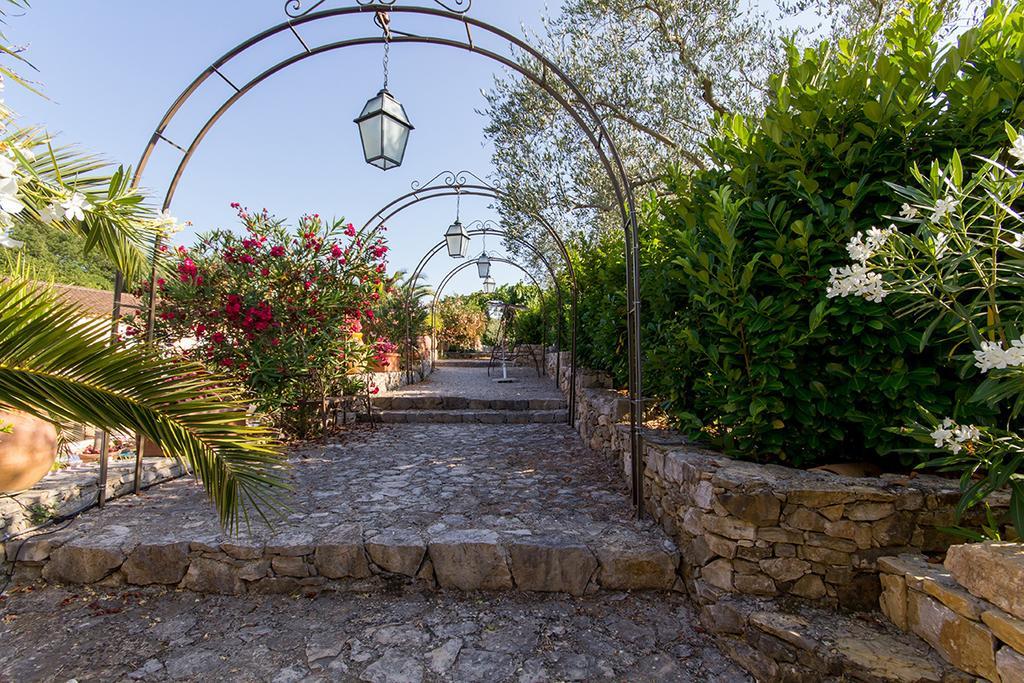 La Bastide De Valbonne Hotel Exterior foto